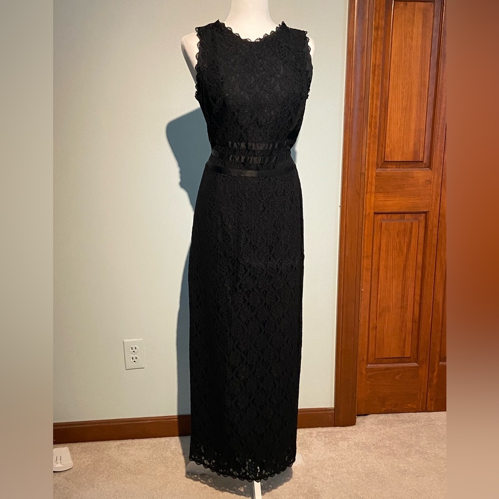 Long Lace Prom dress